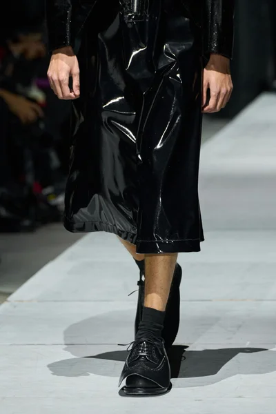 Look 19